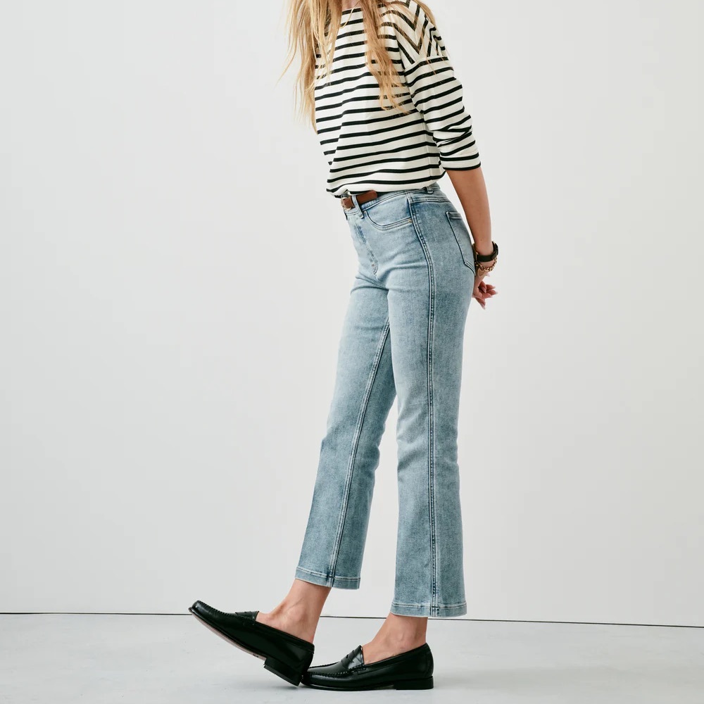 SPANX Kick Flare Jeans. Large petite. Indigo sky.